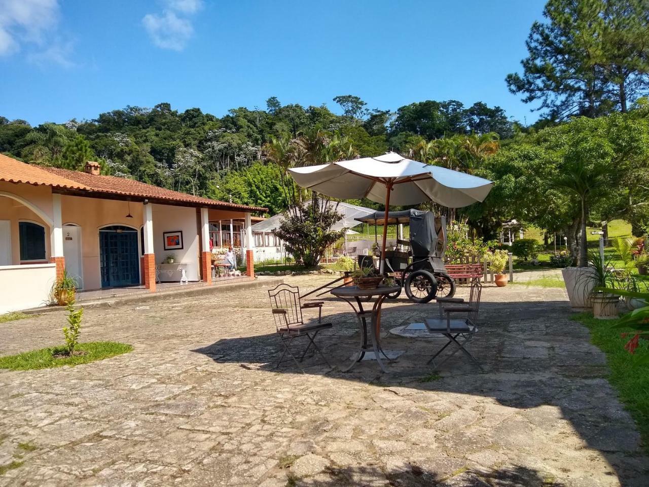 Hostel Vale Do Cafe Ipiabas Esterno foto